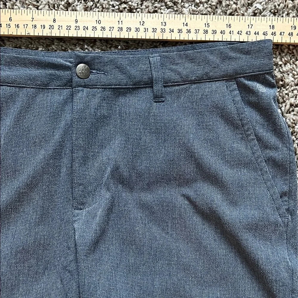Adidas Crosshatch Golf Shorts Men’s Size 34